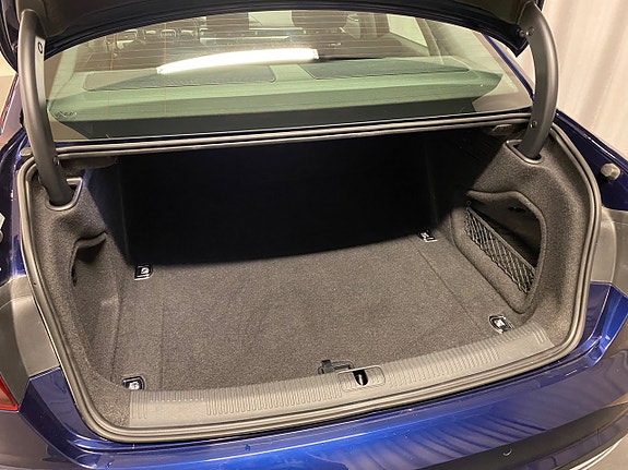 Audi A4 4 of 18