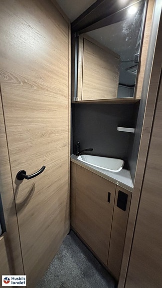 Knaus L!ve TI 590 MF Platinum Selection 9 of 13