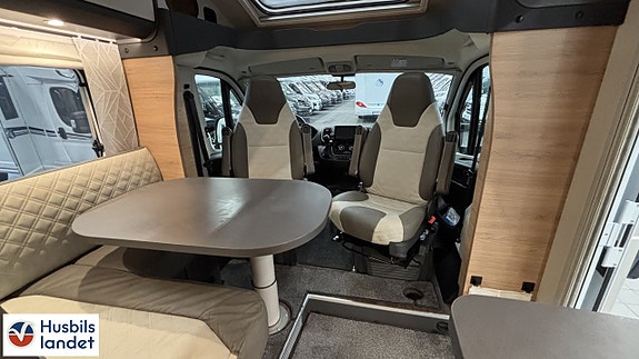 Knaus L!ve TI 590 MF Platinum Selection 5 of 13