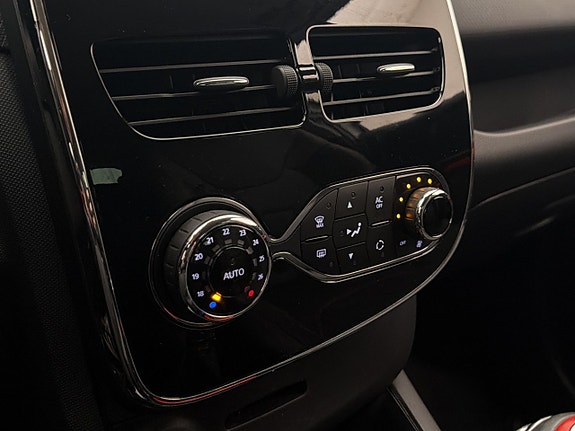 Renault Clio 22 of 30