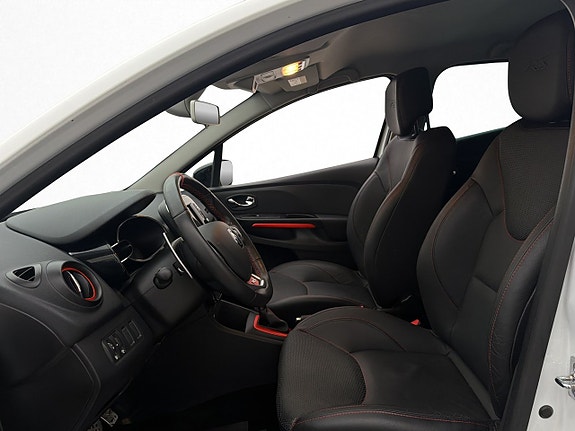 Renault Clio 11 of 30