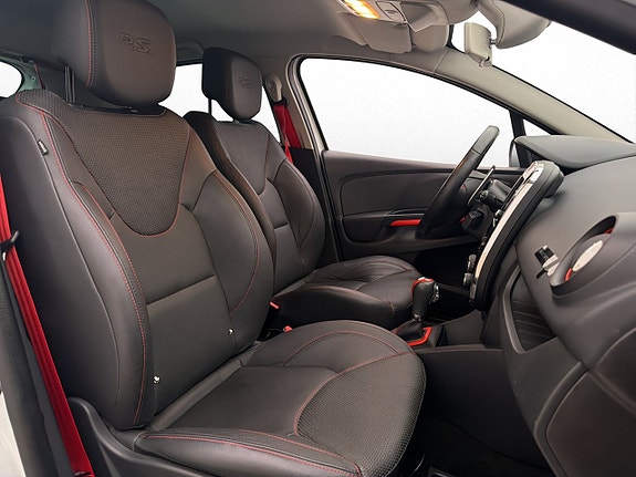 Renault Clio 25 of 30