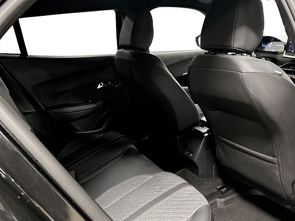 Peugeot 2008 15 of 19