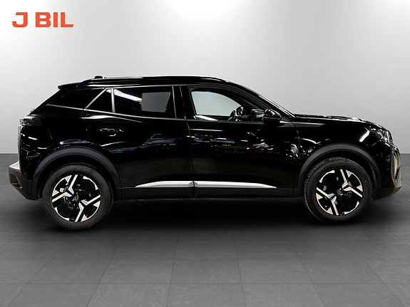 Peugeot 2008 17 of 19