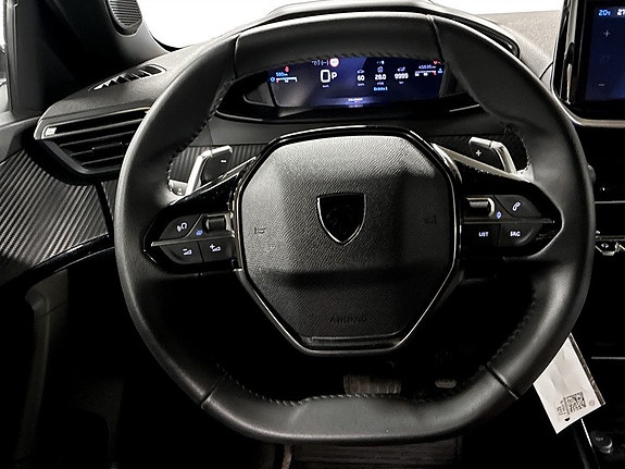 Peugeot 2008 7 of 19