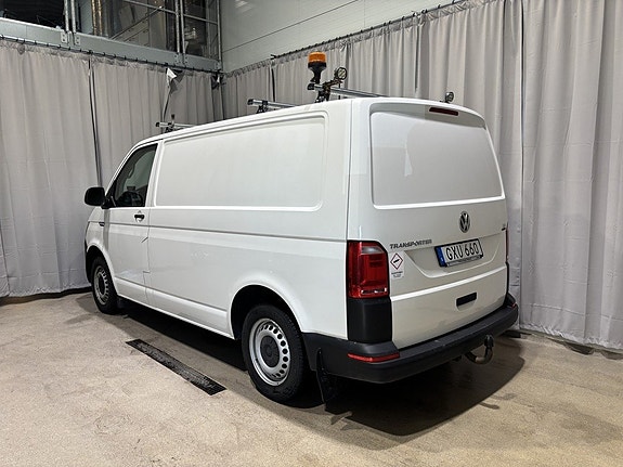 Volkswagen Transporter 3 of 27