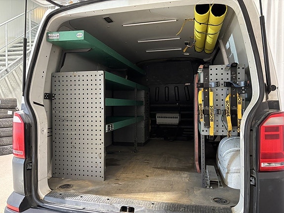 Volkswagen Transporter 11 of 27