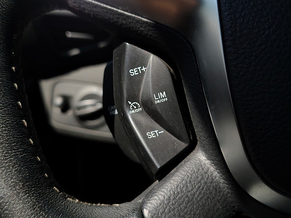 Ford Kuga 12 of 25