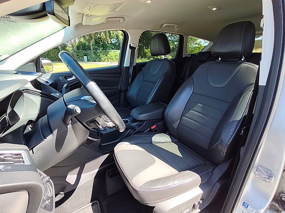 Ford Kuga 6 of 25
