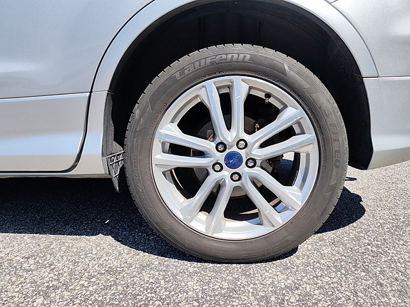 Ford Kuga 25 of 25