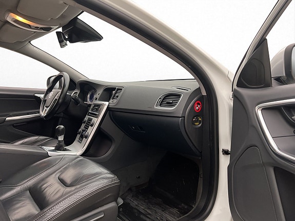 Volvo V60 25 of 30