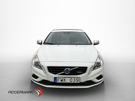 Volvo V60 2 of 30