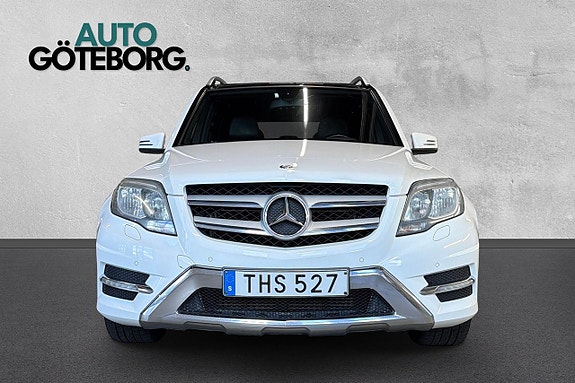 Mercedes-Benz GLK220 8 of 16