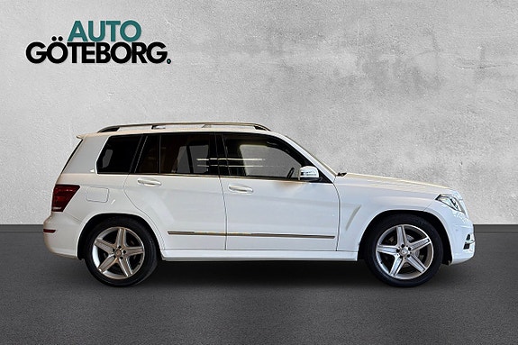 Mercedes-Benz GLK220 3 of 16