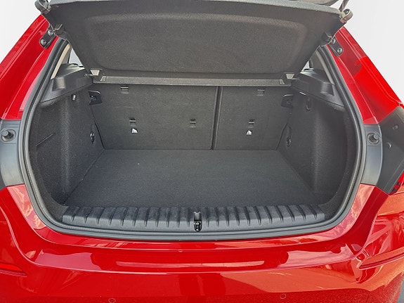 BMW 118i 7 of 15