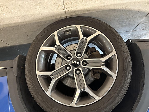 Kia Ceed 2 of 6