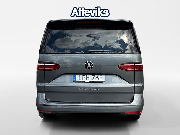Volkswagen Multivan 4 of 25