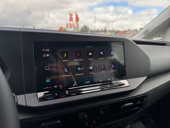 Volkswagen Caddy 13 of 24