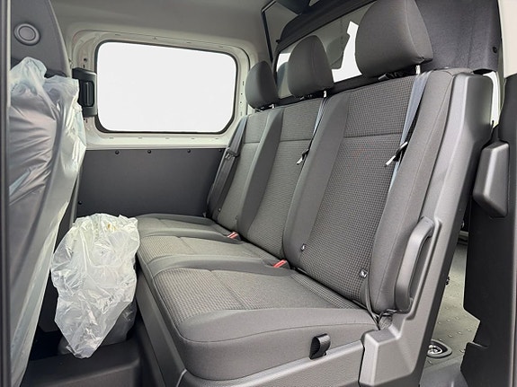Volkswagen Caddy 18 of 24