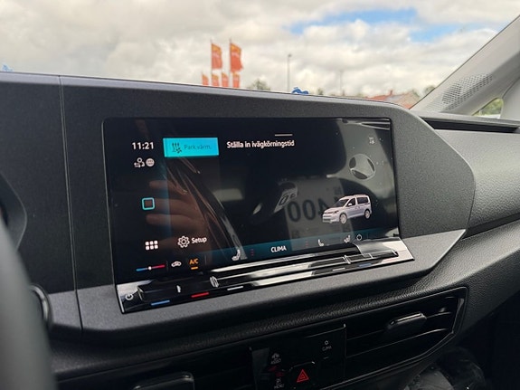 Volkswagen Caddy 12 of 24