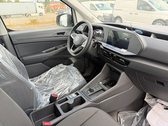 Volkswagen Caddy 14 of 24