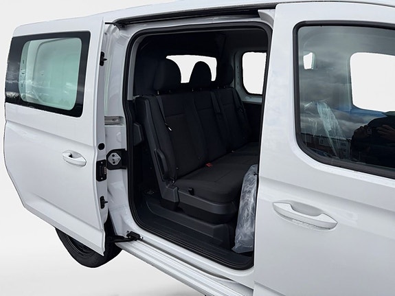 Volkswagen Caddy 23 of 24