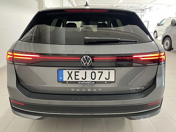 Volkswagen Passat 6 of 20