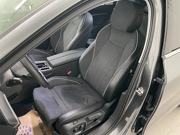 Volkswagen Passat 8 of 20