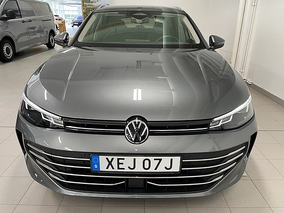 Volkswagen Passat 4 of 20