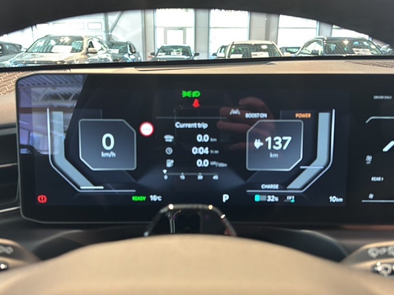 Kia EV9 10 of 18
