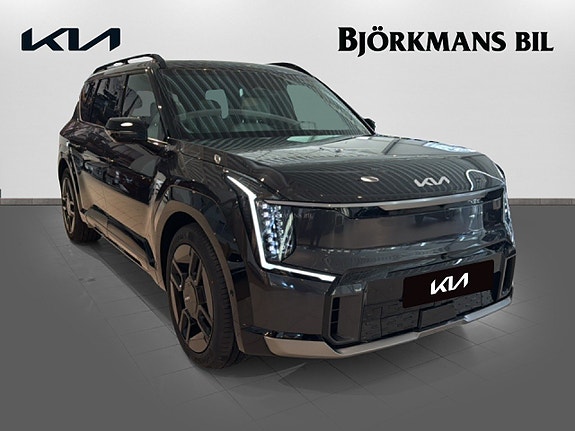 Kia EV9 3 of 18