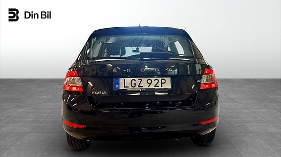 Skoda Fabia 5 of 19