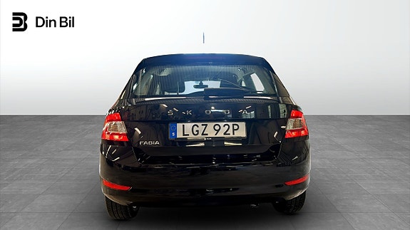 Skoda Fabia 5 of 19