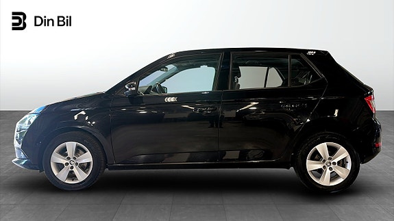 Skoda Fabia 2 of 19
