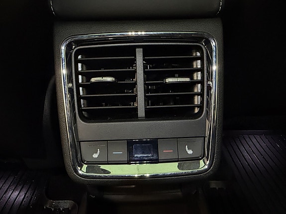 Skoda Enyaq 24 of 30