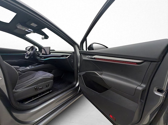 Skoda Enyaq 14 of 30