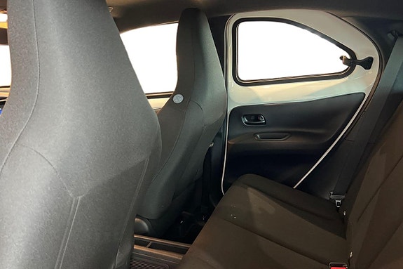 Toyota Aygo X 13 of 21