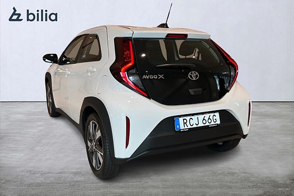 Toyota Aygo X 2 of 21