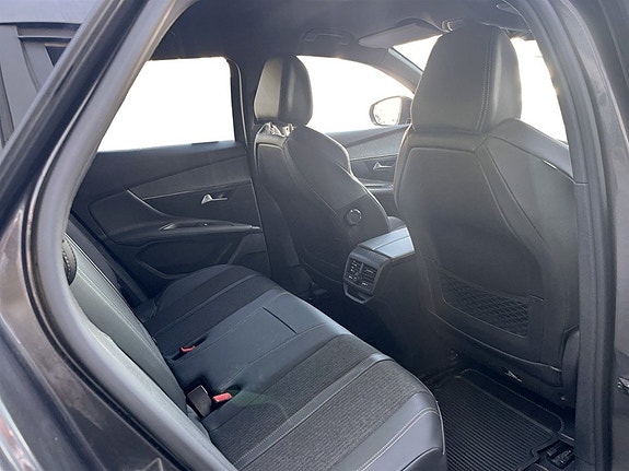 Peugeot 3008 13 of 18