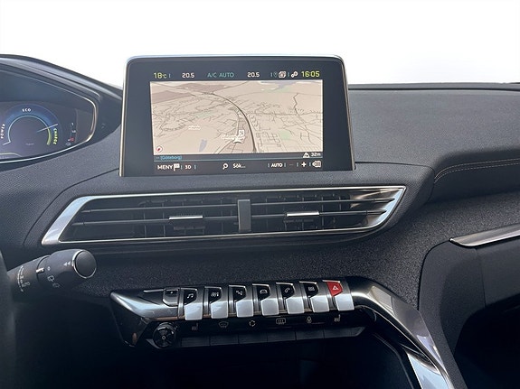 Peugeot 3008 10 of 18