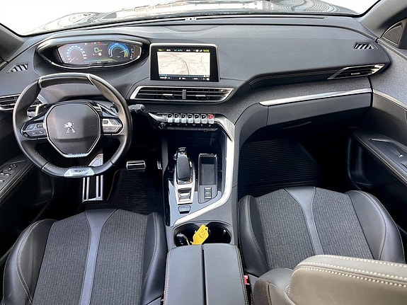 Peugeot 3008 6 of 18