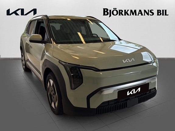 Kia EV3 3 of 17