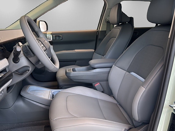 Kia EV3 8 of 17