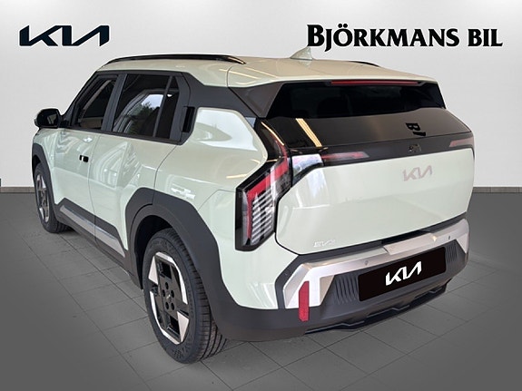 Kia EV3 6 of 17