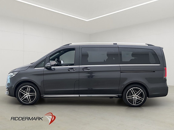 Mercedes-Benz V300 6 of 30