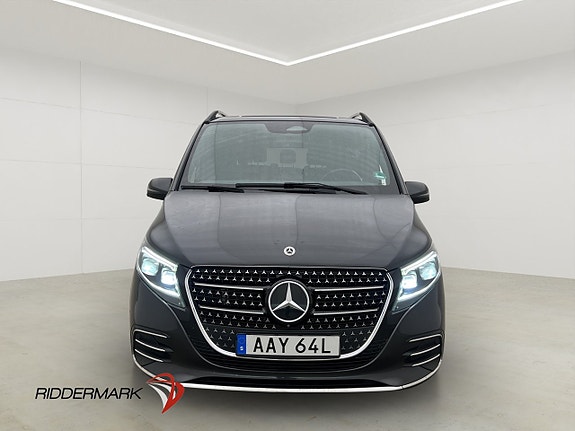 Mercedes-Benz V300 5 of 30