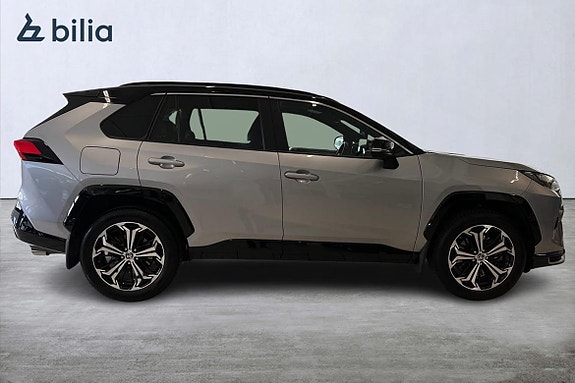 Toyota RAV4 18 of 26