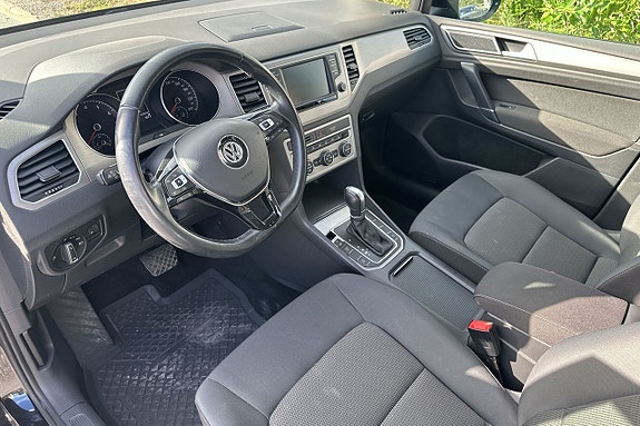 Volkswagen Golf Sportsvan 15 of 17
