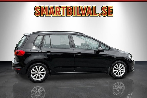 Volkswagen Golf Sportsvan 7 of 17