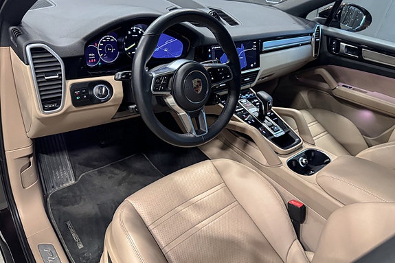 Porsche Cayenne Coupe 11 of 20